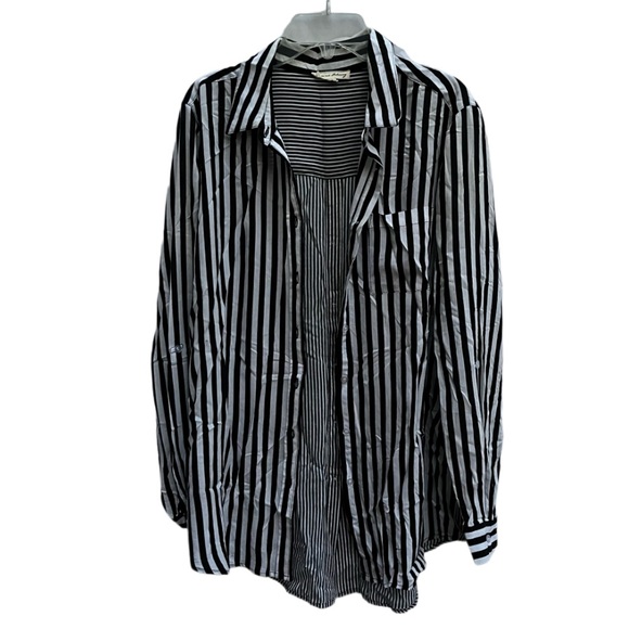 M Jane and Delancey Women’s Long Sleeve Button Down Black White Striped Shirt - Picture 2 of 6